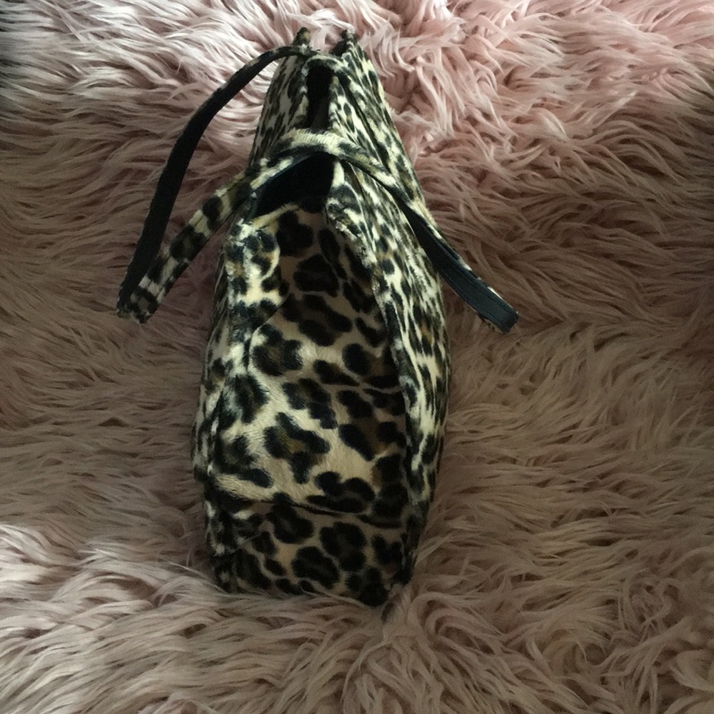 Handbag - Picture 2 of 2